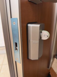 取付後のスマートロックの外観